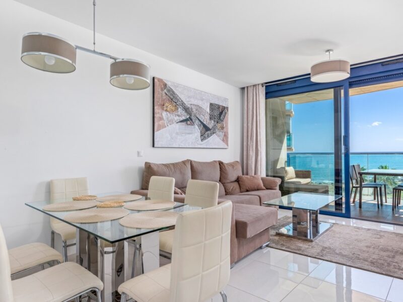 Apartament z widokiem na morze w Punta Prima