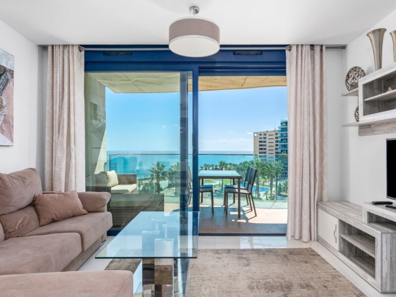 Apartament z widokiem na morze w Punta Prima