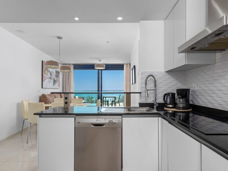 Apartament z widokiem na morze w Punta Prima