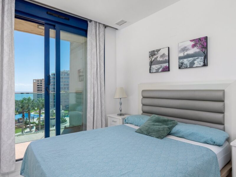 Apartament z widokiem na morze w Punta Prima